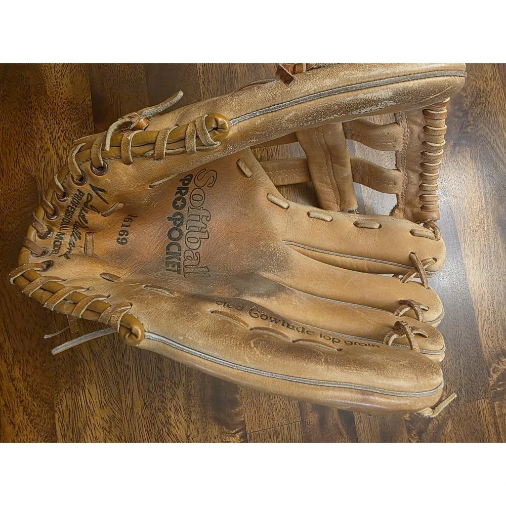 Vintage Ted Williams Glove‎ 16169